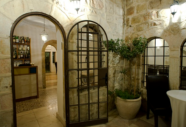 1868-restaurant-jerusalem